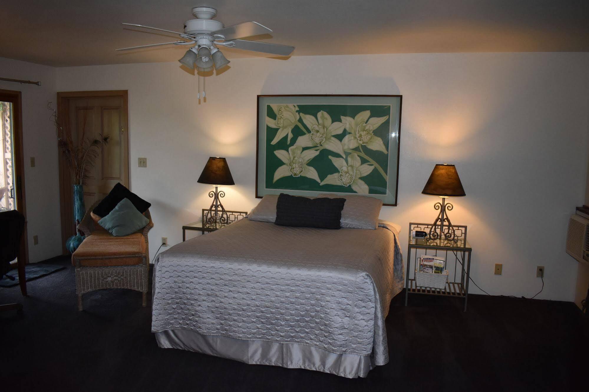 Nona Lani Cottages Kihei Exteriör bild